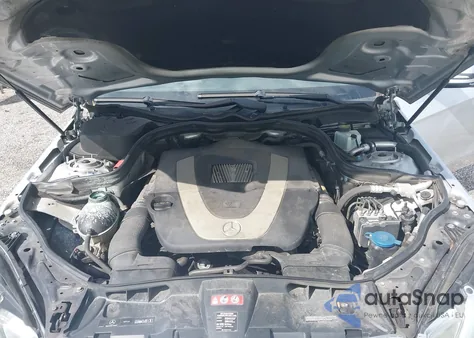 2011 Mercedes-Benz E 350 4Matic z USA, uszkodzony, nr VIN WDDHF8HB8BA463304